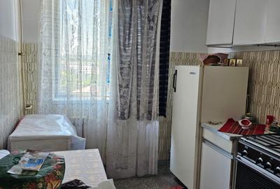 2 CAMERE DECOMANDATE - TOMIS III - 8