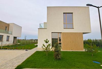 Casă individuală cu 5 camere în Corbeanca