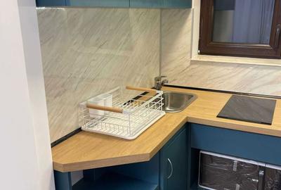 Piata Romana Dorobantilor langa Liceul Gaerman, metrou Piata Victoriei - 5