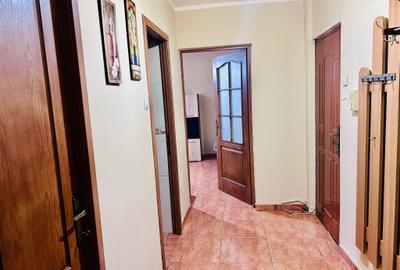 Apartament,2 Camere,Berceni,Sun Plaza,bl.1980,reabilitat,DECOMANDAT,parcare - 7
