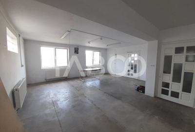 Spatiu comercial 100 mpu CURENT TRIFAZIC locuri parcare Lazaret Sibiu - 1