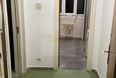 Apartament cu 2 camere semidecomandat în Gorjului