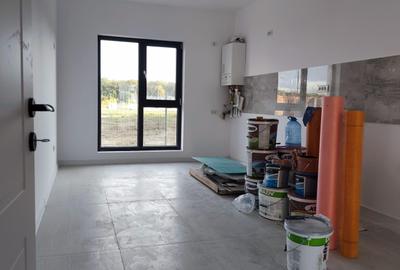 FARA COMISIOANE in Gulia casa cu 4 camere 2 bai terasa PARTER+pod placa la cheie - 25