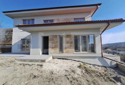 Casă Individuală Premium in Chinteni 214 mp utili, garaj dublu - 2