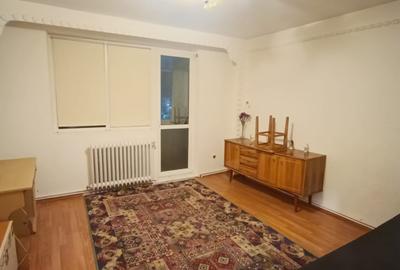 Apartament 3 camere, de vânzare, decomandat, zona Complex Hermes - 1