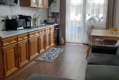 Apartament cu 2 camere semidecomandat în Florești