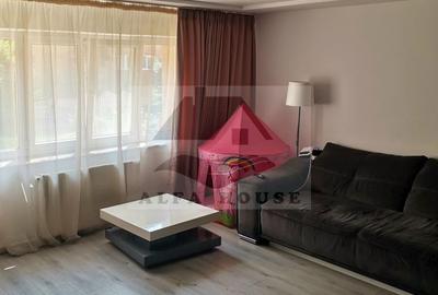 Apartament cu trei camere, zona Racadau 74 mp - parcul Trandafirilor - 2
