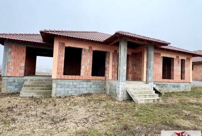 Vanzare casa la rosu in Sard - 1