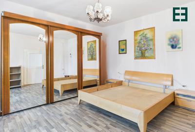 Casă individuală cu 4 camere în Buziașului