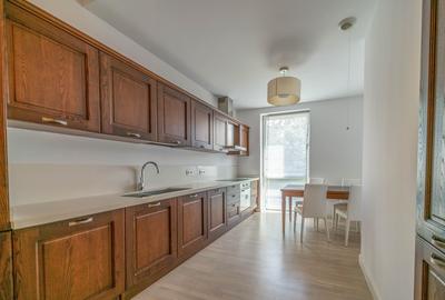 Apartament cu 4 camere, mobilat în Aviatorilor