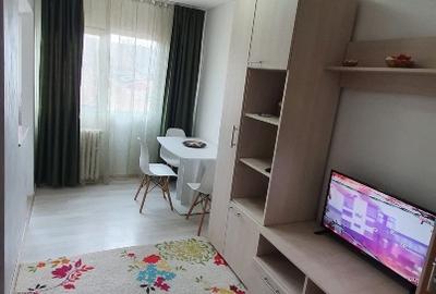 Tomis Nord, de vanzare garsoniera, etaj 1, mobilata - 1