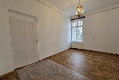 Apartament superb renovat in Centrul Istoric Brasov - 28