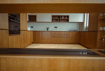 Penthouse pe malul lacului cu o terasa de 120 mp - Lebada -complet amenajat - 9