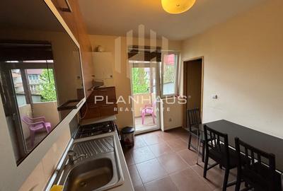 Închiriere - apartament cu 3 camere - Zona Piata Izvoare - 3