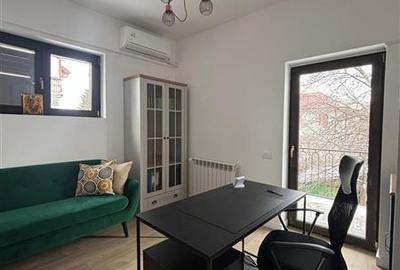 3 Camere, Eroii Revolutiei, Locuinta sau Birou, Centrala proprie, Parcare, 2 min - 1