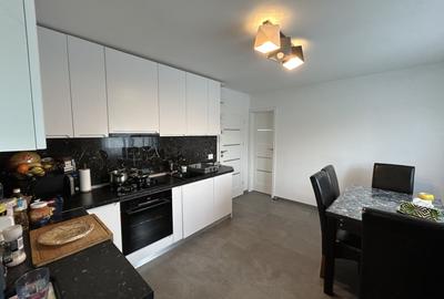 Casă de vânzare, 4 camere, 2 bai - 128 mp utili + 18 mp terasa - Zona Lidl - 4