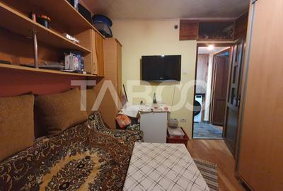 Apartament semidecomandat 2 camere parter 45 mpu Zona Tudor - 3