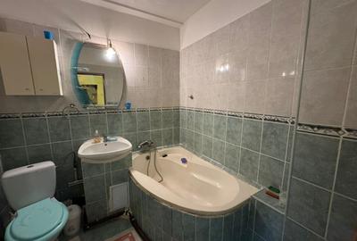 Apartament 3 camere, decomandat, 72mp, cartier 1 Mai, zona Scoala 36 - 11