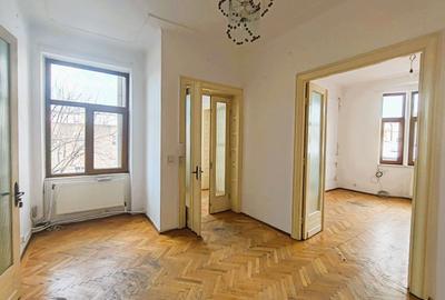 Un superb apartament 3 camere zona centrala - 10