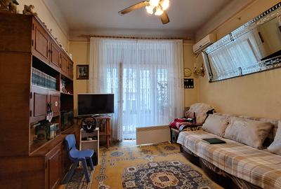 Apartament cu 4 camere semidecomandat în Universitate