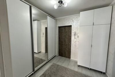 Apartament cu 2 camere semidecomandat, mobilat în Polonă - 4