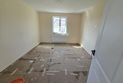 Casa 3 camere, renovată,90 mp, 3500 mp teren, cartier Unirii - 13