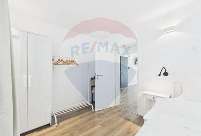 Apartament la parter ce are curte proprie ,  2 camere in Bloc nou - 14