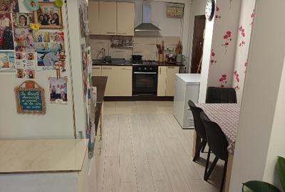 Apartament cu 2 camere decomandat în Sud