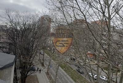 3 Camere Decomandat + uscător + boxă Capitol 3 balcoane centrala gaz 2 bai  A/C - 28