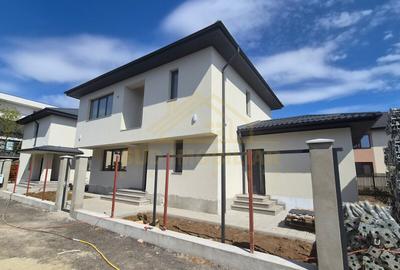 Casă individuală cu 5 camere în Central