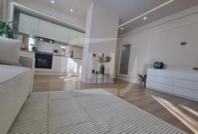 Apartament cu 2 camere semidecomandat, mobilat în Central