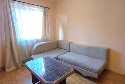 Apartament de inchiriat 3 camere zona Cedonia - 1