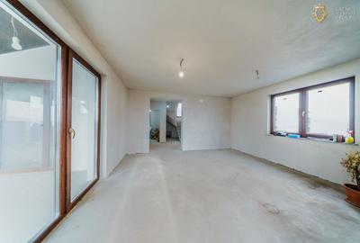 Vilă noua P+M in Sanleani - 21
