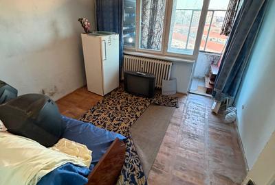 Apartament cu 2 camere decomandat în Circumvalațiunii