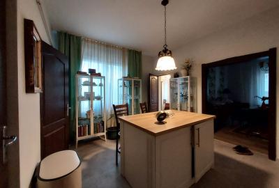Casă de vanzare 200 mp utili, teren 2.160 mp–Simeria, Str. G. Coșbuc - 13