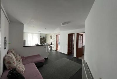 Apartament 3 camere în zona INTERSERVISAN - 1