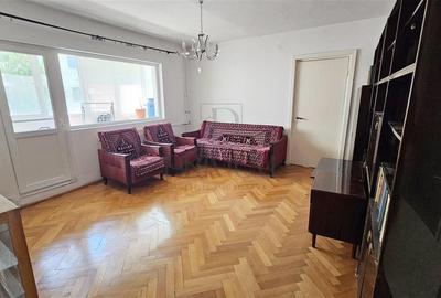 SOARELUI - 3 CAM - DECOMANDAT - BAIE RENOVATA - ETAJ 2 - BLOC IZOLAT - ZONA LINI - 2