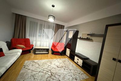 Apartament cu 2 camere decomandat, mobilat în Central