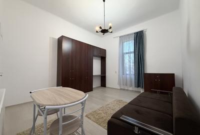 Garsonieră decomandată, mobilată în Complex Studențesc