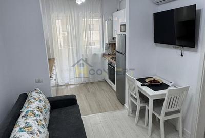 Apartament cu 2 camere semidecomandat, mobilat în Central