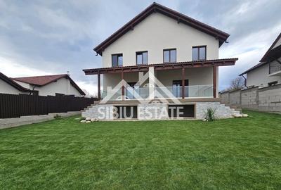 Casa 4 camere, 2 bai, curte si terasa Sibiu Calea Cisnadiei - 1