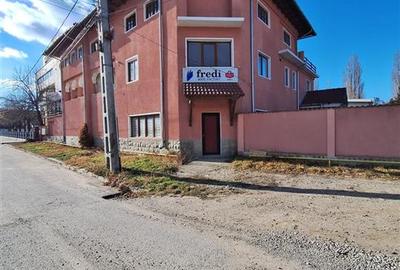 Proprietate Versatil? Locuin?? Afacere  After School sau Birouri IN  One?ti de v - 1