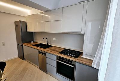 Ofer spre inchiriere apartament 3 camere decomandat plus loc parcare subteran - 4