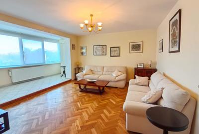 Apartament cu 4 camere decomandat, mobilat în Spitalul Județean