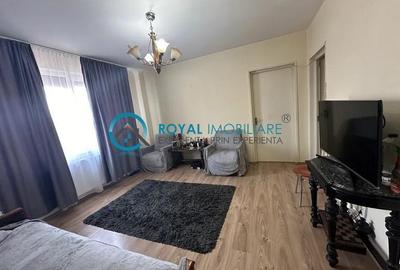 Royal Imobiliare - Vanzare Apartament zona Cina