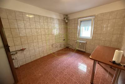 Apartament 4 camere, 83,30 mp, cartier Craiovita Noua, zona Scoala Elena Farago - 6