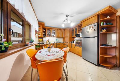Casa individuala cu 7 camere, 260 mp, teren 900 mp, front 19m, Europa - 7