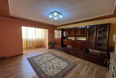 3 camere | 2 bai |  bucatarie inchisa | Etaj 2 | Centrala proprie - 12