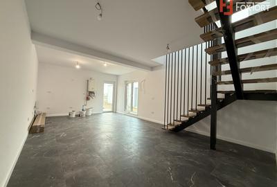 Duplex cu 4 camere în Covaci