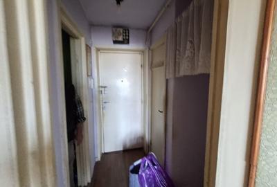 Vând garsonieră confort 1 pe strada Pomilor - 5